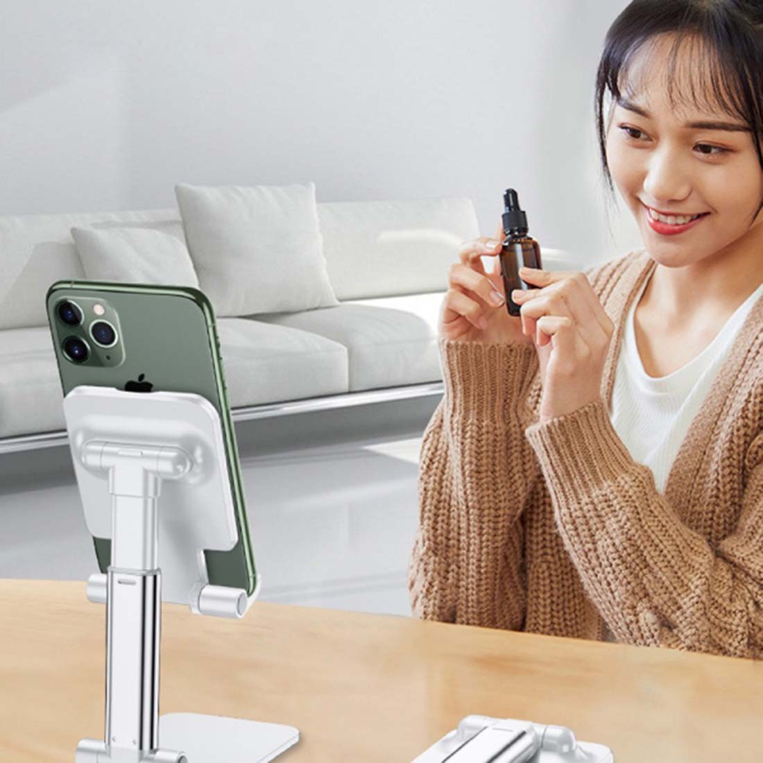 brast-04-foldable-mobile-phone-holder